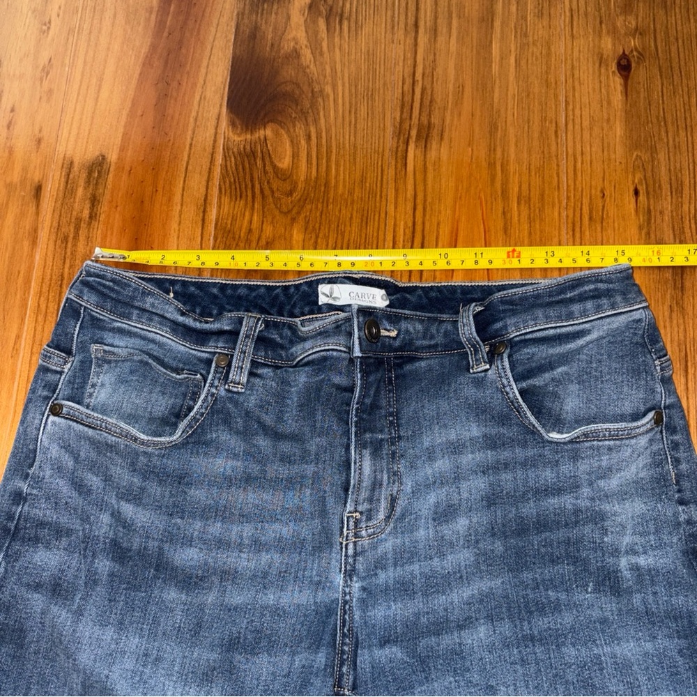 Carve Designs Size 8 Women’s Blue Straight Leg Raw Edge Jeans Organic Cotton - Picture 3 of 8